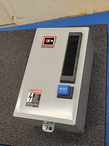 Cutler-Hammer ECN0511AAA Motor Starter Reset Button Enclosure NEMA Metal Box