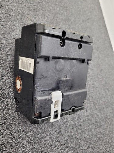 Fuji Electric Auto Breaker Switch EA33 10A 3 Pole BB3AEA-010 AC220V 2.5kA