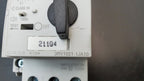 SIEMENS SIRIUS 3RV1021-1JA10 Circuit Breaker w/ 3RV1901-1A Auxiliary Contact