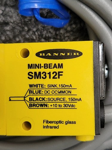 Banner SM312F Photoelectric Sensor Fiber Optic Amplifier Infrared Mini-Beam New