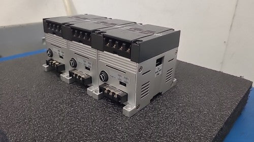 IDEC FA-1 PFA-1T081 8-Point DC Output Module Industrial Automation Unit Lot of 3