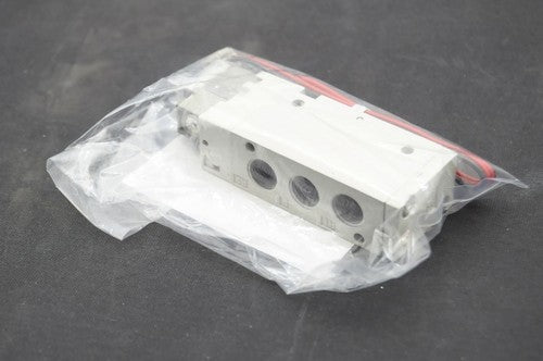 SMC SYJ7120-5LZ-01T Pneumatic 5-Port Manifold With Solenoid Valve NEW