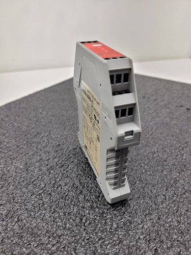 Omron G9SB-2002-C Safety Relay Unit 24 VAC / VDC DIN Rail Mount