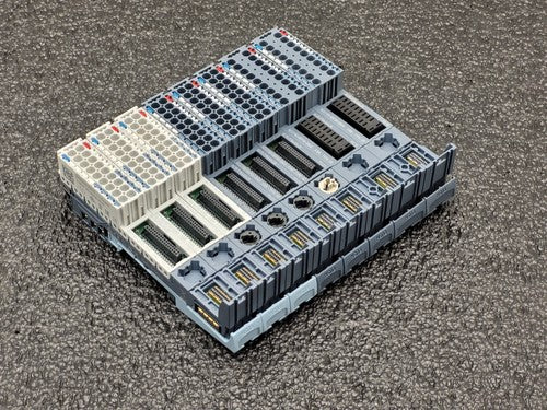 Lot of 8 Siemens  SIMATIC  6ES7 193-6BP20-0BA0 /0DA0