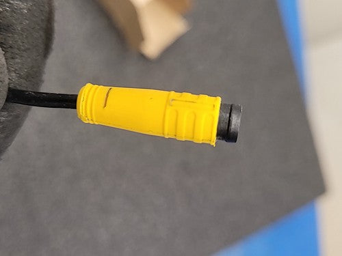 Banner M126E2LDQ 53801 Laser Sensor Class 2 Emitter Photoelectric Barrel