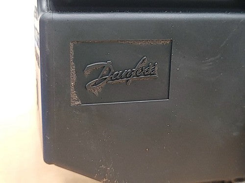 Danfoss PVG 32 Proportional Hydraulic Control Valve Bank w/ 6 Manual Levers V1