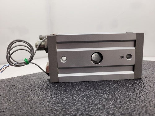 SMC MSQB100A Pneumatic Rotary Actuator Table w/ 2x D-A93 Autoswitches Sensors