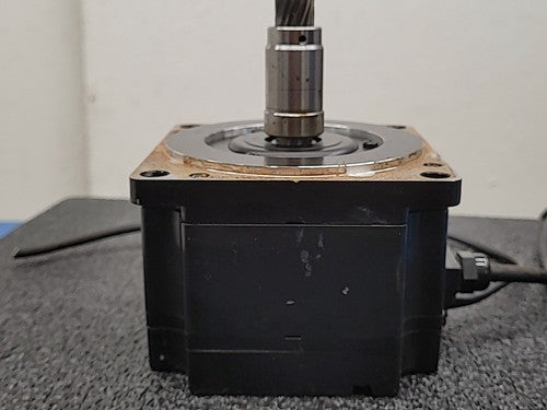 Yaskawa SGMPH-08AAA41D AC Servo Motor Sigma II w/ Cables & Splined Gear