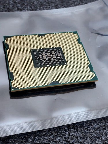 Intel Xeon Confidential ES QBJD E5-2648L CPU 8 Core 1.8GHz 8 LGA2011 Socket R