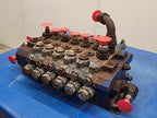 Parker Pulsar Hydraulic 6 Valve Manifold Block VPL244 C-00670 Solenoid Control B