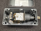 Allen Bradley 836 Differential Pressure Control Switch Sensor Bulletin 836-C7J