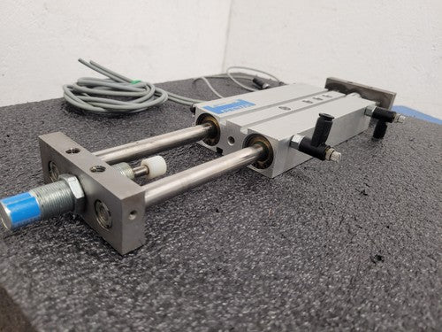 Festo DPZ-25-100-P-A 32705 Pneumatic Linear Air Cylinder Actuator w/ Sensors
