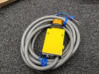 Banner SM2A312F Mini-Beam Fiber Optic Photoelectric Sensor Amplifier