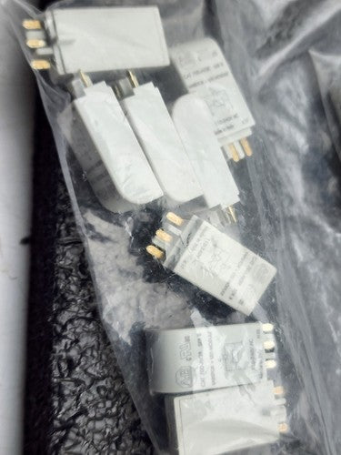 Lot of 27x 700-AV3R 700-ADR 700-ADL1R Diode Indicator Light Relay Module