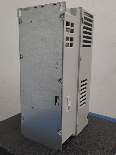 Allen Bradley PowerFlex 755 VFD AC Drive 20G11ND027AA0NNNN Frame 3 Series A 15HP