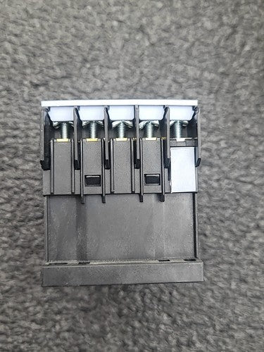 WEG CWC012-10-30L03 Mini Contactor 24V DC Coil 12A Miniature Motor Starter