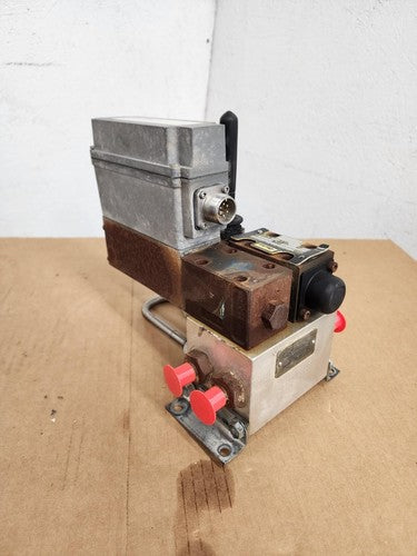 PARKER Hydraulic Proportional ISO Valve D1VL001CN  12VDC + Override Unit J