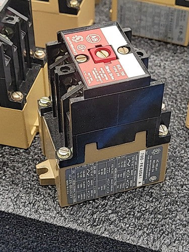 Allen Bradley Bulletin 700 AC Relay Lot PKB40 Pneumatic Time Delay Jumper Kits