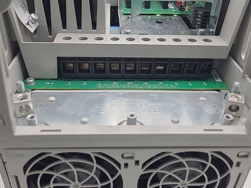 Allen Bradley PowerFlex 755 VFD AC Drive 20G11ND065AA0NNNN 2021 50HP 37kW 480VAC