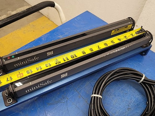 STI miniSafe Infrared Safety Light Curtain Controller w/ Cable & Mounting Rails