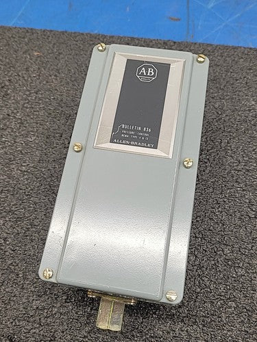 Allen Bradley 836 Differential Pressure Control Switch Sensor Bulletin 836-C7J