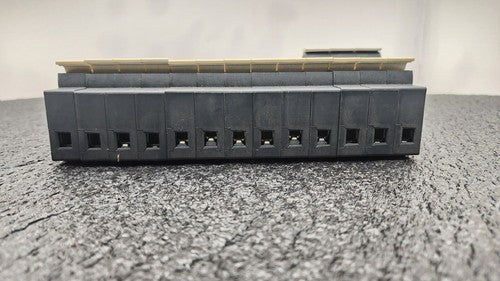 Schneider Electric DF101 DF103 DF143 Lot of 15 Fuse Holders w/ assorted fuses