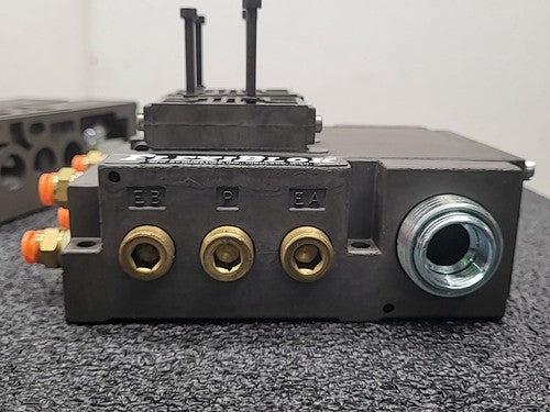 Numatics FlexiBlok Pneumatic 4 Valve Air Solenoid Manifold Block Assembly