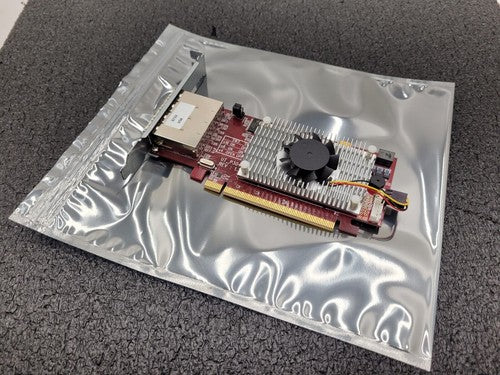 Ultran UT_P304E PCIe x16 half-height mini-SAS HD SFF-8644 x4 HBA SAS Expander