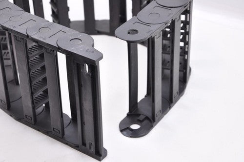 Igus 27.15.150 Cable Carrier 36" L, 5.75" x 1.25" (7E)