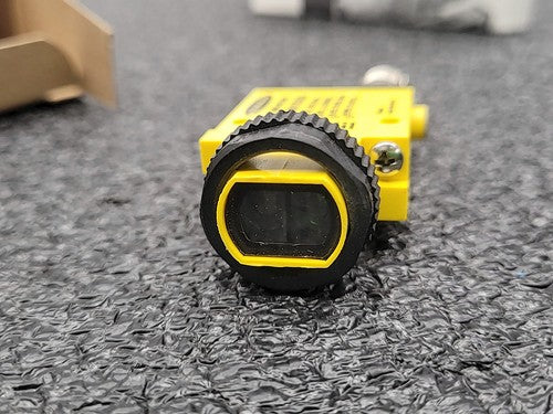 Banner SM312DQD Mini Beam Photoelectric Sensor Diffuse Mode 10-30V DC