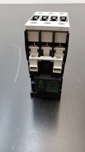SIEMENS SIRIUS 3RT1024-1B Contactor E05 3 Phase