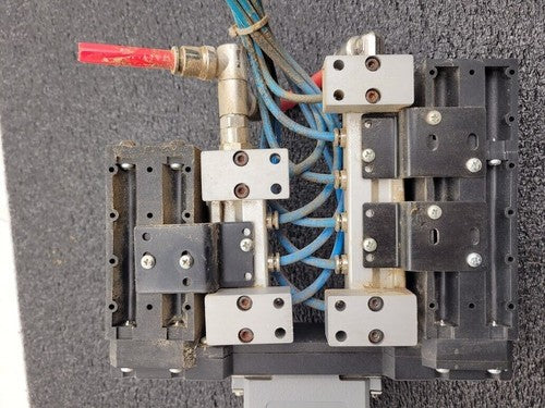 Pneumax Pneumatic Solenoid Manifold 2100.37.10 24VDC 145 PSI OMRB213/1 Valves