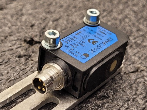 SensoPart UT-20-150-PSM4 Ultrasonic Sensor w/ Cable 20-150mm Range 20-30VDC