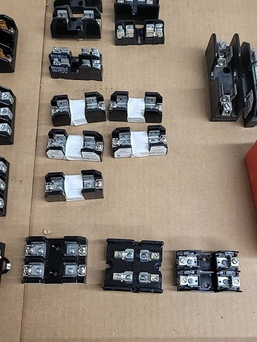 LOT of Bussmann Fusetron Industrial Fuse Holder & BAF-3 FNM Class T Fuses