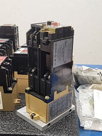Allen Bradley Bulletin 700 AC Relay Lot PKB40 Pneumatic Time Delay Jumper Kits