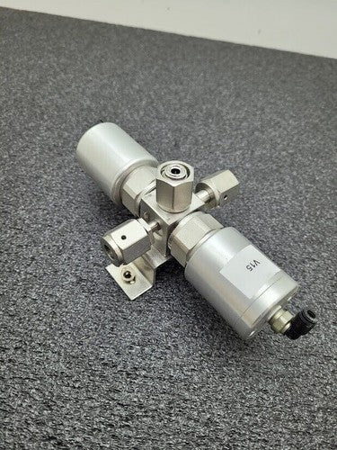 Swagelok Pneumatic Diaphragm Multi Valve Manifold 6LVV-P1D212P1-AB 1/4 M/F VCR