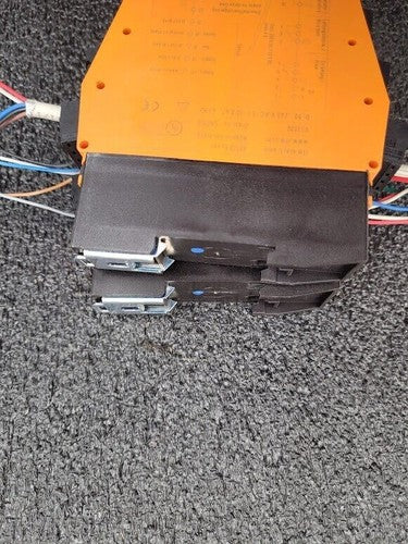 Pair (2x) IFM SN0150 Low Voltage Wire Break Relay Sensor Monitor VS3000 45128