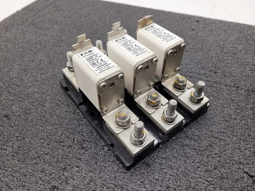 3x Bussmann 170M4833 High Speed Square Body Fuse + Holder 200A 1000VAC 170H1007