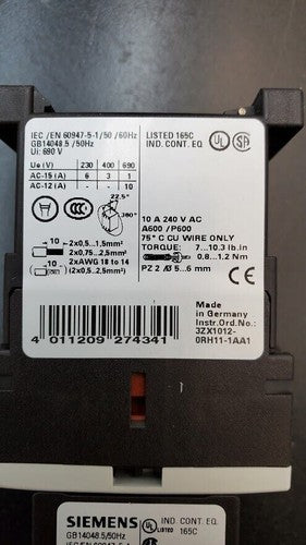 SIEMENS SIRIUS 3RH1140-1BB40 Contactor E05 w/ 3RH1911-1GA31 Auxiliary Contact
