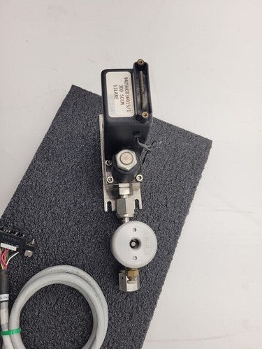 Brooks Instrument 5850E Mass Flow Controller MFC 5850E Silane SiH4 Gas 300 SCCM