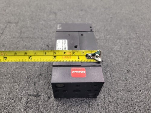 DE-STA-CO Robohand RPW-375M-1 Pneumatic Parallel Robot Gripper 1" Stroke 90ft/lb