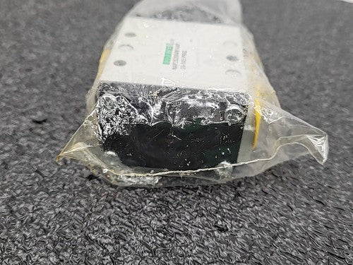 Numatics NAF252004N14AF Pneumatic Solenoid Poppet 3 Way Valve 24-145 PSIG 24V
