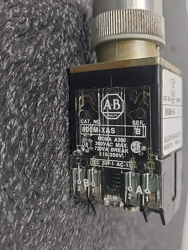 Allen Bradley 800MR-A9 800M-XAS Push Button Switches Contact Blocks Lot of 10