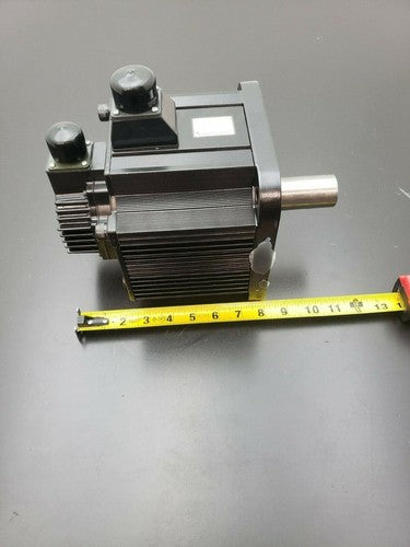 New Yaskawa AC Servo Motor SGMG-20ASB New 2Kw 200V 18.5 A