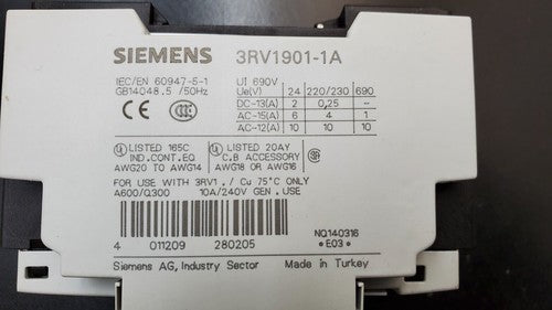 SIEMENS SIRIUS 3RV1021-1CA10 Circuit Breaker w/ 3RV1901-1A Auxiliary Contact