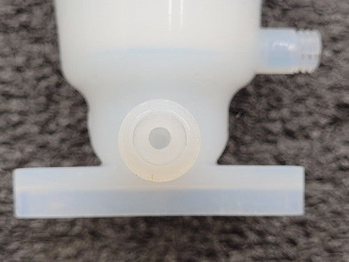 Entegris Fluoroware 201-97-01 2-Way Manual Diaphragm Valve 1/4" Flaretek Fitting
