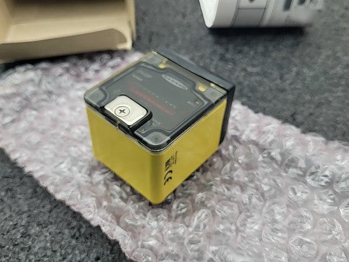 Banner OASBF 27600 Analog OMNI-BEAM Photoelectric Sensor Block Infrared 2