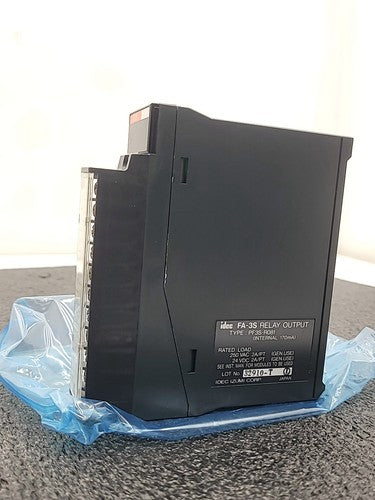 IDEC FA-3S PF3S-R081 Relay Output Module Programmable Controller PLC Japan