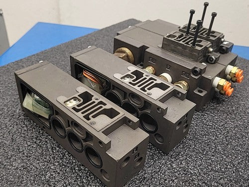 Numatics FlexiBlok Pneumatic 4 Valve Air Solenoid Manifold Block Assembly