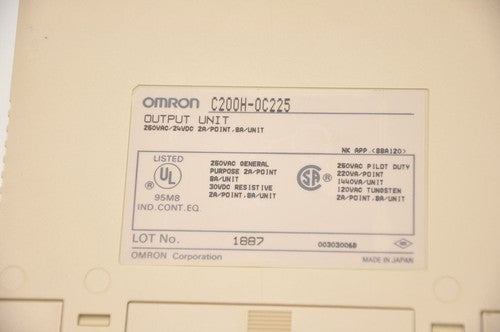 OMRON C200H OC225 Output Unit PLC 250VAC 24VDC - Lot of 2